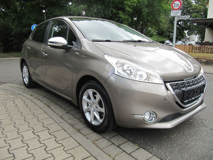 Peugeot 208 157.000 km 4.430 € Schwalbach/Taunus 65824