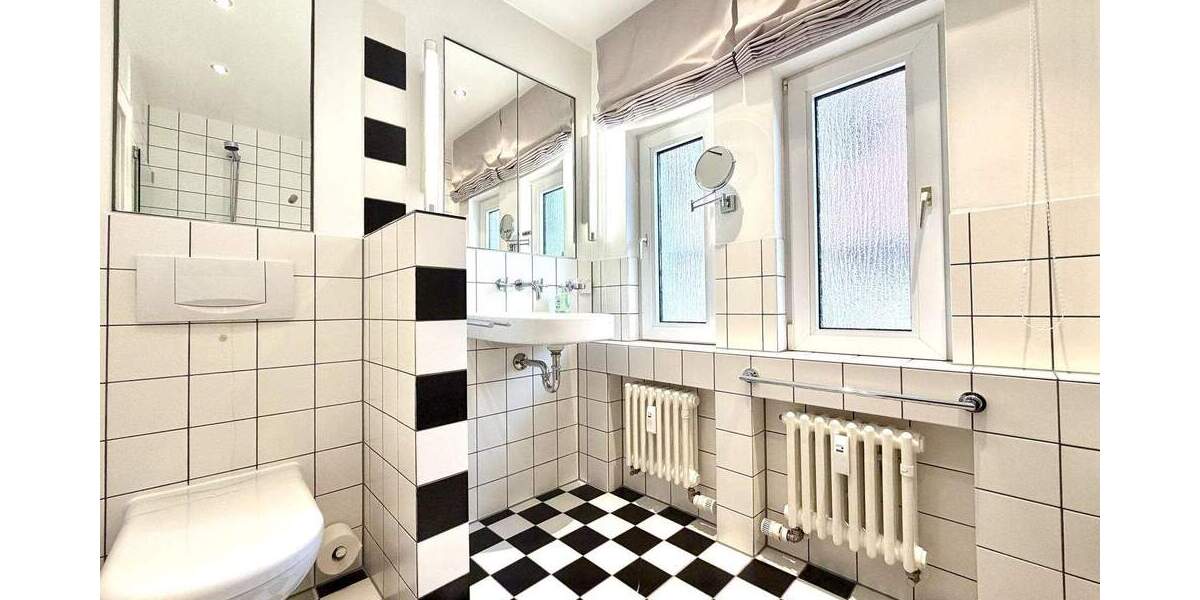 Rarität in gesuchtem Wohngebiet - Stilvoll sanierter Altbau - Buchraingebiet! 9 zimmer