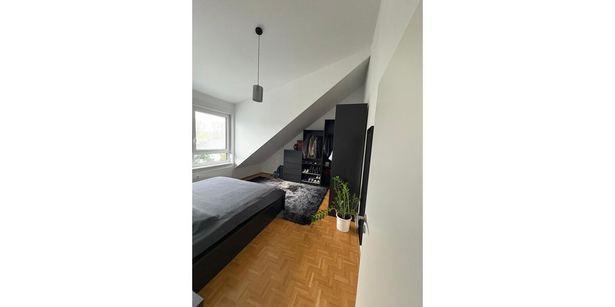 Dachgeschoßwohnung Maintal - 2 Zimmer, 59 m&sup2;, 890&euro; | Angebot:26232506