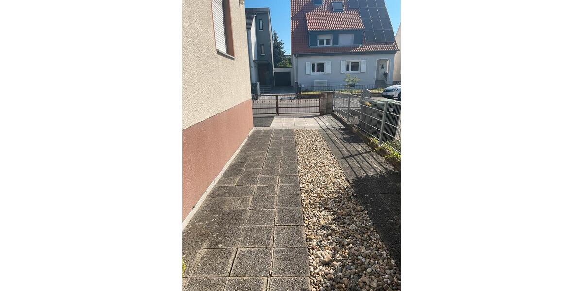 Doppelhaushälfte Frankfurt am Main Bonames - 8 Zimmer, 170 m&sup2;, 610.000&euro; | Angebot:26050197