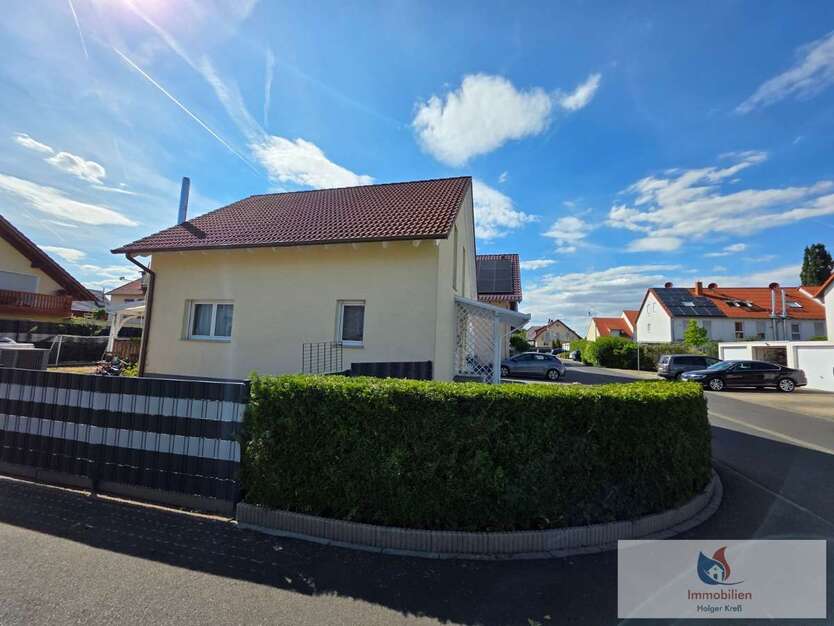 Haus zum Kaufen in Erlensee 595.000 € 122.49 m² 4 zimmer