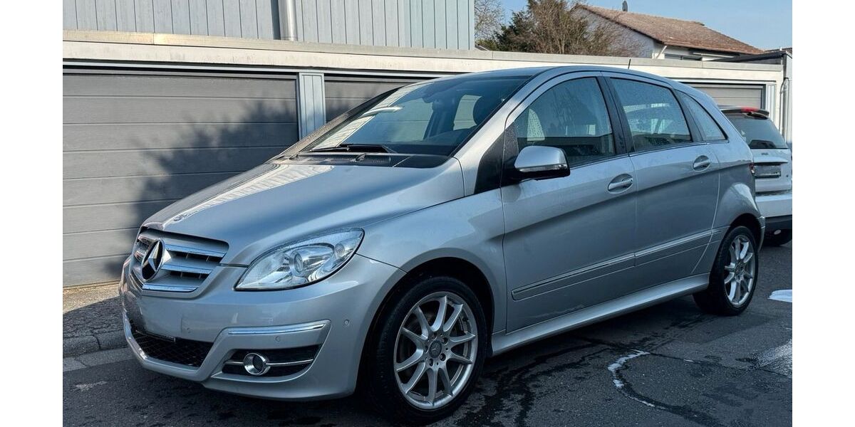 Mercedes-Benz B 180 93.000 km 9.900 &euro; Steinbach.Ts 61449