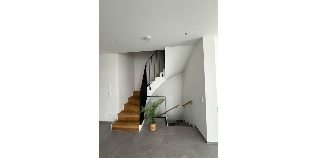 Doppelhaushälfte Bad Homburg Ober-Erlenbach - 6 Zimmer, 185 m&sup2;, 3.850&euro; | Angebot:26483764