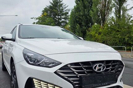 Hyundai i30 156.000 km 11.770 € Frankfurt am Main 60486
