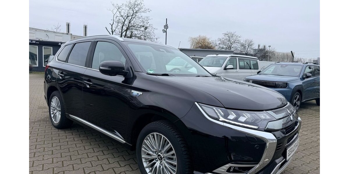 Mitsubishi Outlander PHEV Top 4WD/2Hd/TopZustand 139.100 km 16.999 &euro; Frankfurt 60386