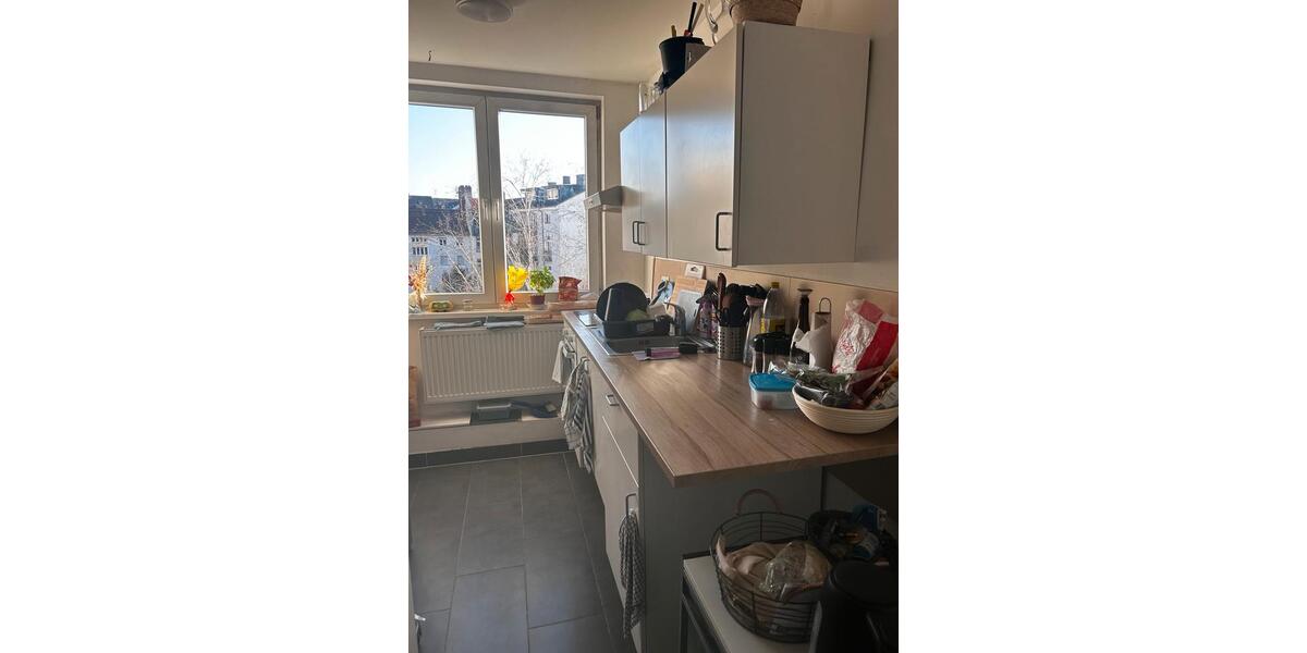 Dachgeschoßwohnung Frankfurt am Main Nordend Ost - 1 Zimmer, 105 m&sup2;, 675&euro; | Angebot:25479987