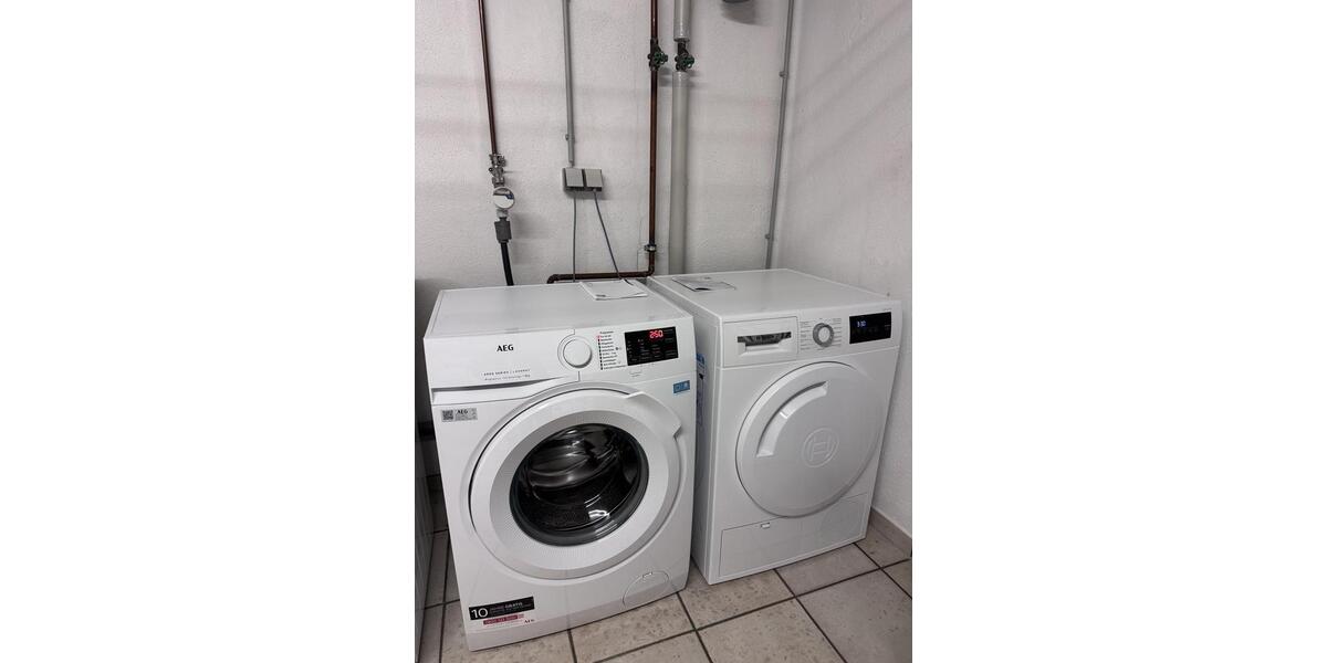 Dachgeschoßwohnung Aschaffenburg Damm - 2 Zimmer, 67 m&sup2;, 1.330&euro; | Angebot:26343868