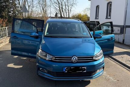 VW Touran 127.000 km 17.600 &euro; Eschborn 65760