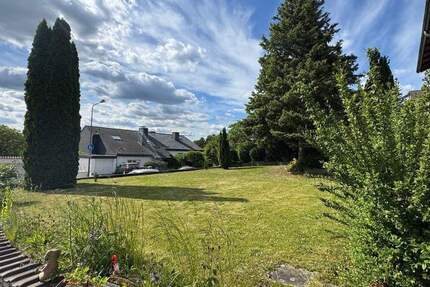 Herrliches Abrissgrundstück mit Taunusblick - Frankfurt Nieder-Erlenbach zimmer