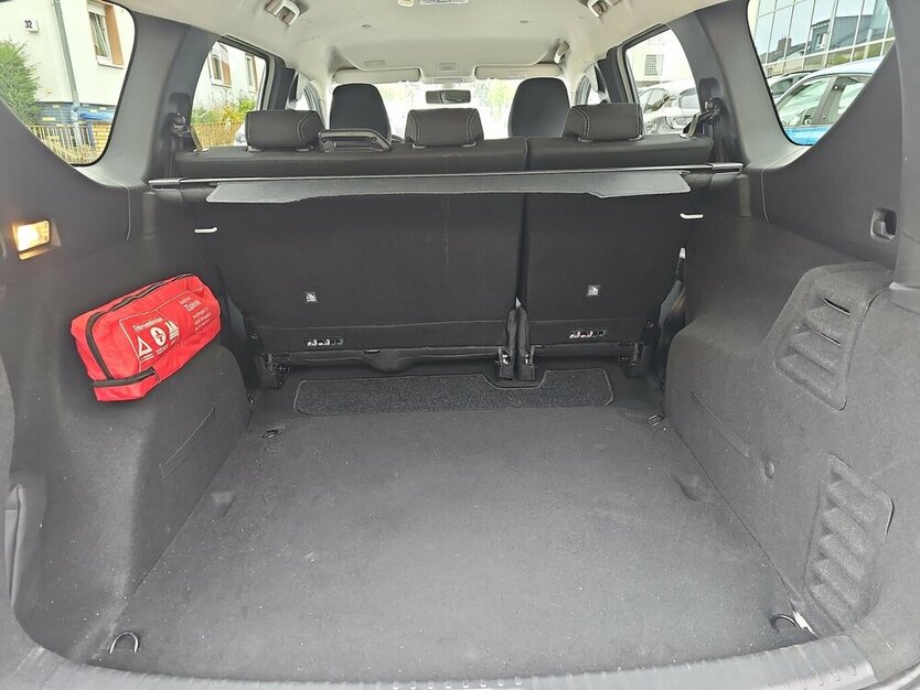 Dacia Jogger Comfort Autogas+Insp TÜV NEU+11700.-Netto 59.414 km 13.923 € Schwalbach/Taunus 65824