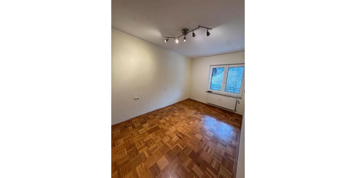 Erdgeschoßwohnung Bad Homburg vor der Höhe Gonzenheim - 2 Zimmer, 62 m&sup2;, 820&euro; | Angebot:25475943