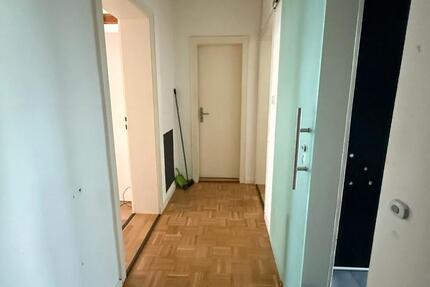 Wohnung Frankfurt am Main Bornheim - 4 Zimmer, 100 m&sup2;, 900&euro; | Angebot:26102123