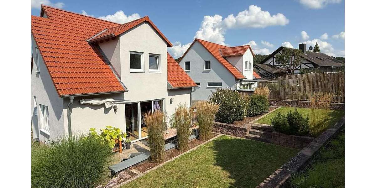 Einfamilienhaus Mömbris - 5 Zimmer, 152 m&sup2;, 595.000&euro; | Angebot:25235384