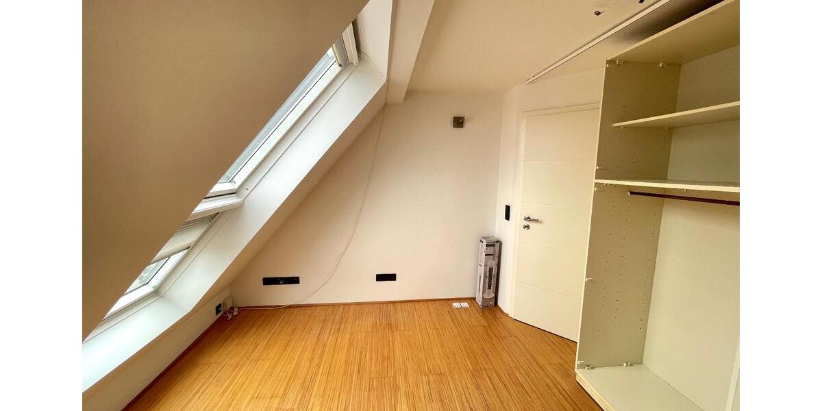 Dachgeschoßwohnung Darmstadt Bessungen - 3 Zimmer, 42 m&sup2;, 256.000&euro; | Angebot:25959136