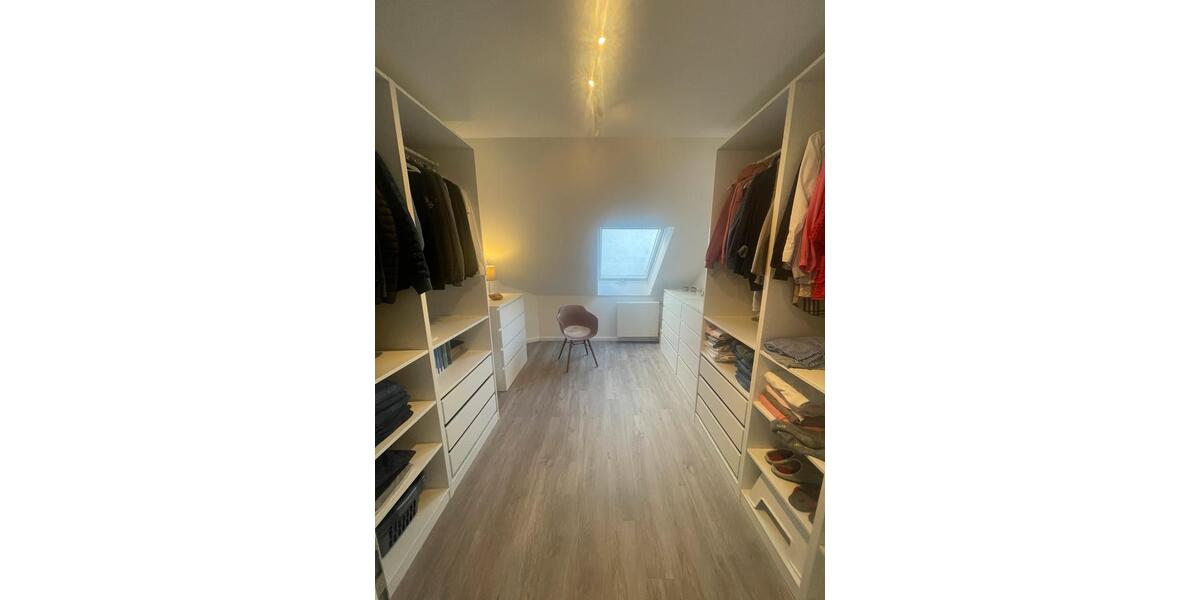 Dachgeschoßwohnung Königstein im Taunus - 3 Zimmer, 87 m&sup2;, 1.750&euro; | Angebot:25252610