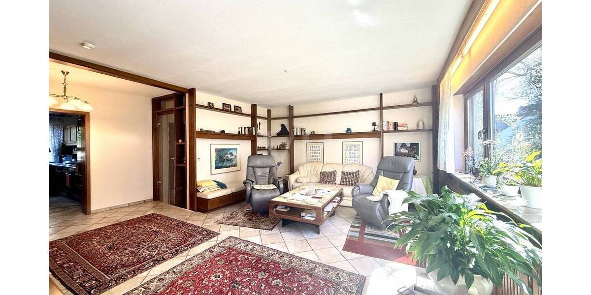 Etagenwohnung Hofheim am Taunus Hofheim - 3 Zimmer, 85 m&sup2;, 335.000&euro; | Angebot:26160417