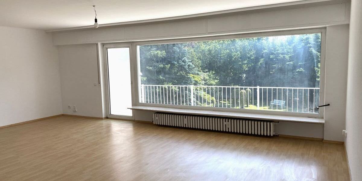 **RESERVIERT** Attraktives großzügiges Zweifamilienhaus im Bauhausstil in Darmstadt-Arheilgen - Zweifamilienhaus Darmstadt-Arheilgen Darmstadt/Vororte | Angebot:25099546