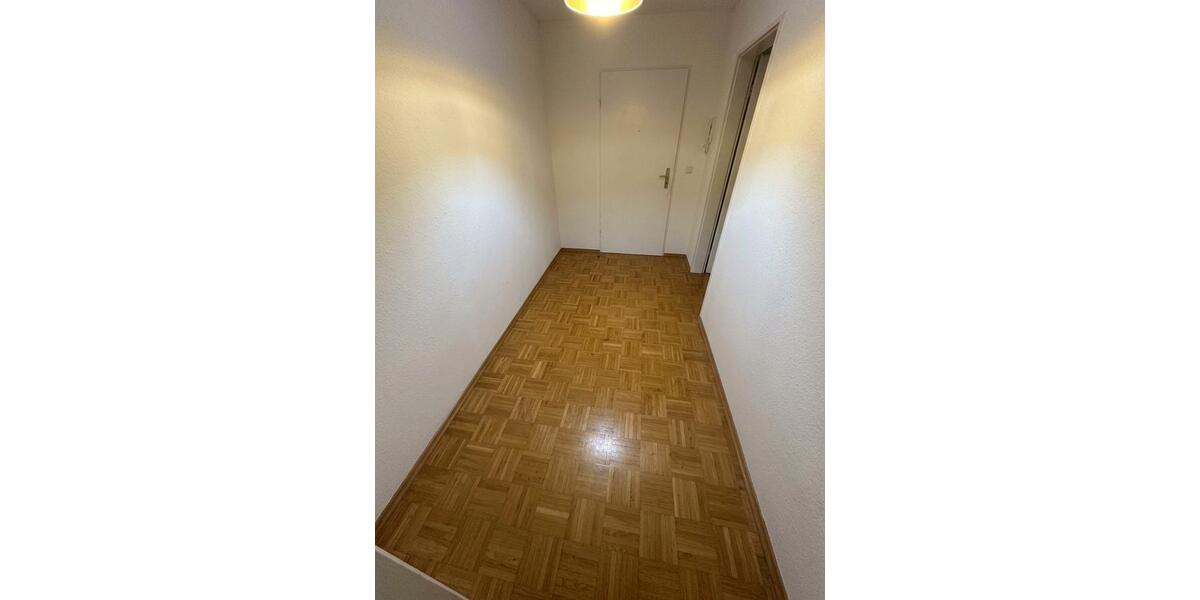 Dachgeschoßwohnung Frankfurt am Main Bonames - 3 Zimmer, 87 m&sup2;, 1.280&euro; | Angebot:26215194