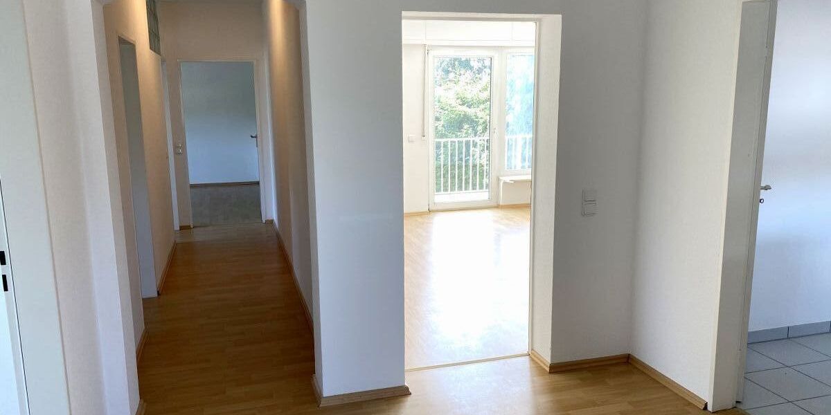 Attraktives großzügiges Zweifamilienhaus im Bauhausstil in Darmstadt-Arheilgen - Zweifamilienhaus Darmstadt-Arheilgen Darmstadt/Vororte | Angebot:25099546