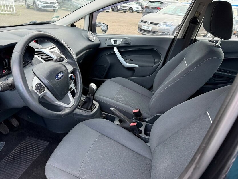 Ford Fiesta 1.2 Trend-Cool&Sound 5Türig 156.010 km 3.390 € Frankfurt 60386