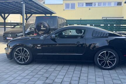 Ford Mustang 123.450 km 23.000 &euro; Roßdorf DE-64