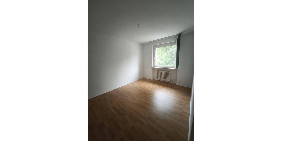 Etagenwohnung Frankfurt am Main Praunheim - 3 Zimmer, 88 m&sup2;, 1.200&euro; | Angebot:26866272