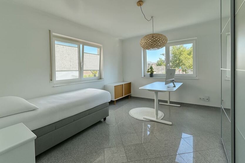 Exklusives 2-3-FH in Bestlage von Neu-Isenburg-Buchenbusch. Waldrandlage mit Traumgrundstück! 6 zimmer