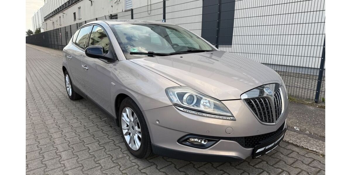 Lancia Delta 214.760 km 1.950 &euro; Frankfurt/M 65933