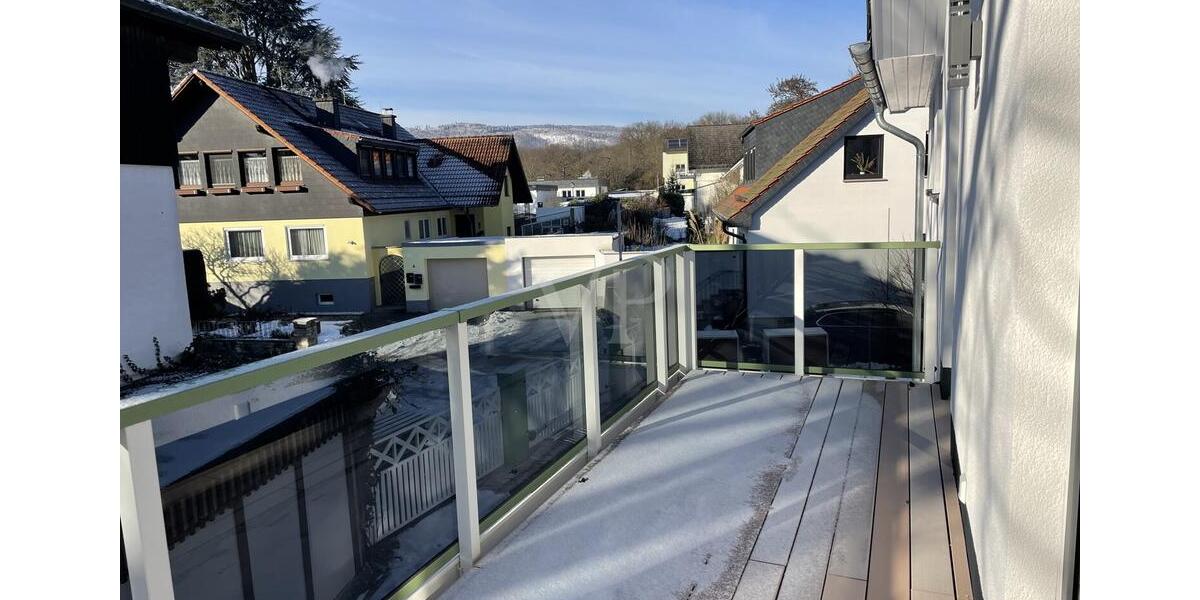 VON POLL BAD HOMBURG: Erstbezug, direkt am Kirdorfer Feld: die ideale Wohnung für Zwei 3.5 zimmer