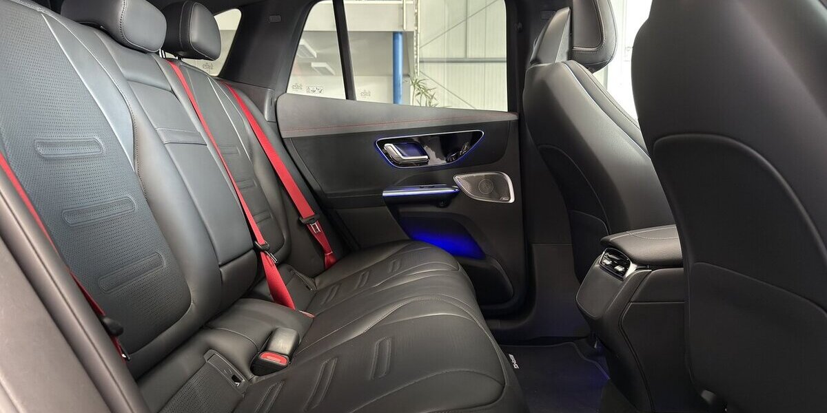 Mercedes-Benz EQE SUV 43 AMG 4M AIRMATIC-HINTERACHSLENKUNG-21´ 17.468 km 72.949 &euro; Groß-Umstadt 64823