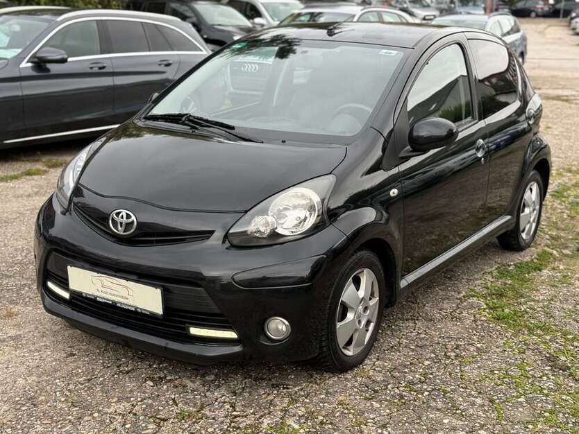 Toyota Aygo 123.000 km 4.599 € Frankfurt am Main 60386