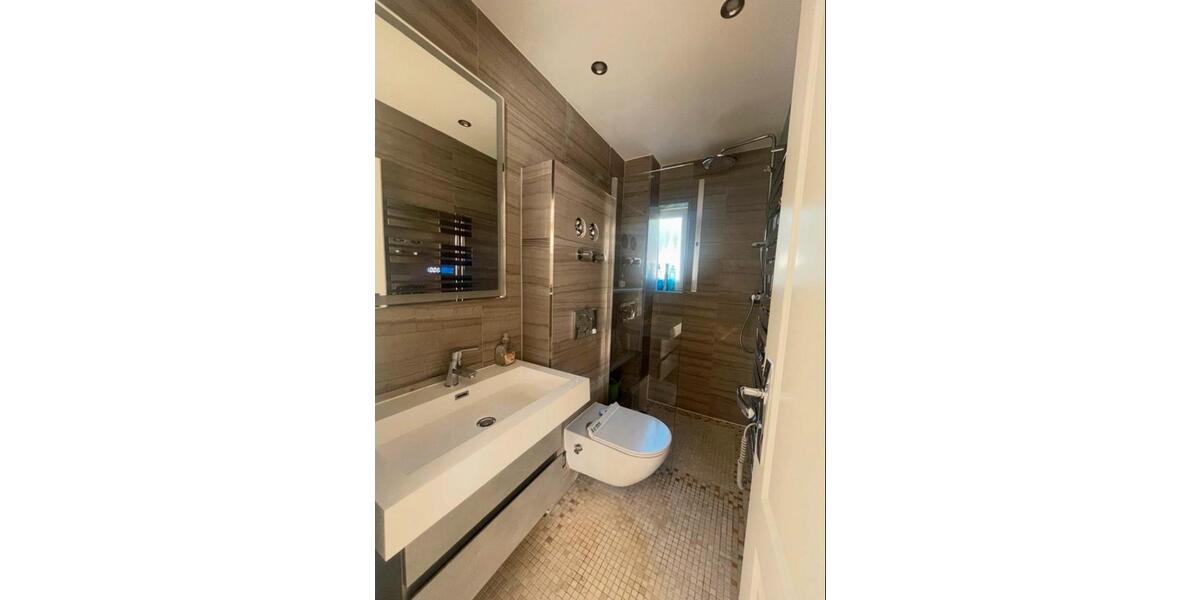 Erdgeschoßwohnung Frankfurt am Main Ostend - 1 Zimmer, 33 m&sup2;, 950&euro; | Angebot:26209850