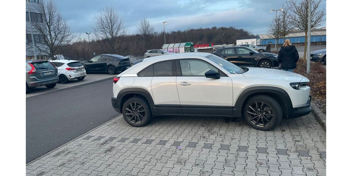 Mazda MX-30 45.000 km 11.500 &euro; Karben 61184