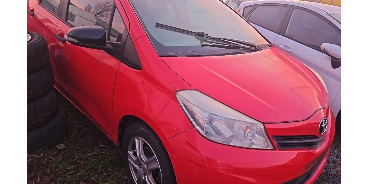 Toyota Yaris 184.000 km 3.390 &euro; Darmstadt 64295