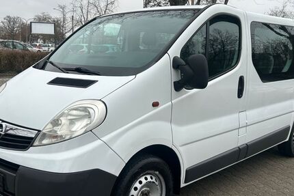 Opel Vivaro 232.000 km 4.298 &euro; Rüsselsheim 65428