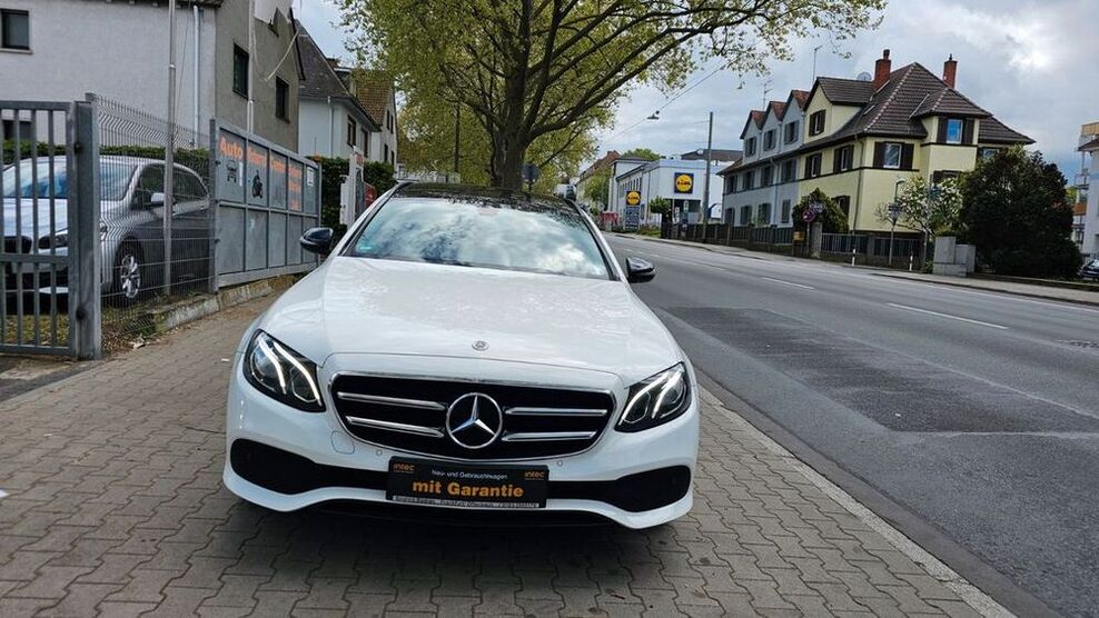 E 220