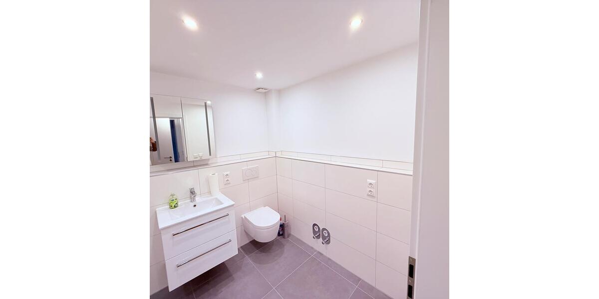 3 Z. Wohnung im Rodgau, 2 Terrassen, Garten, EBK, Erstbezug 3 zimmer