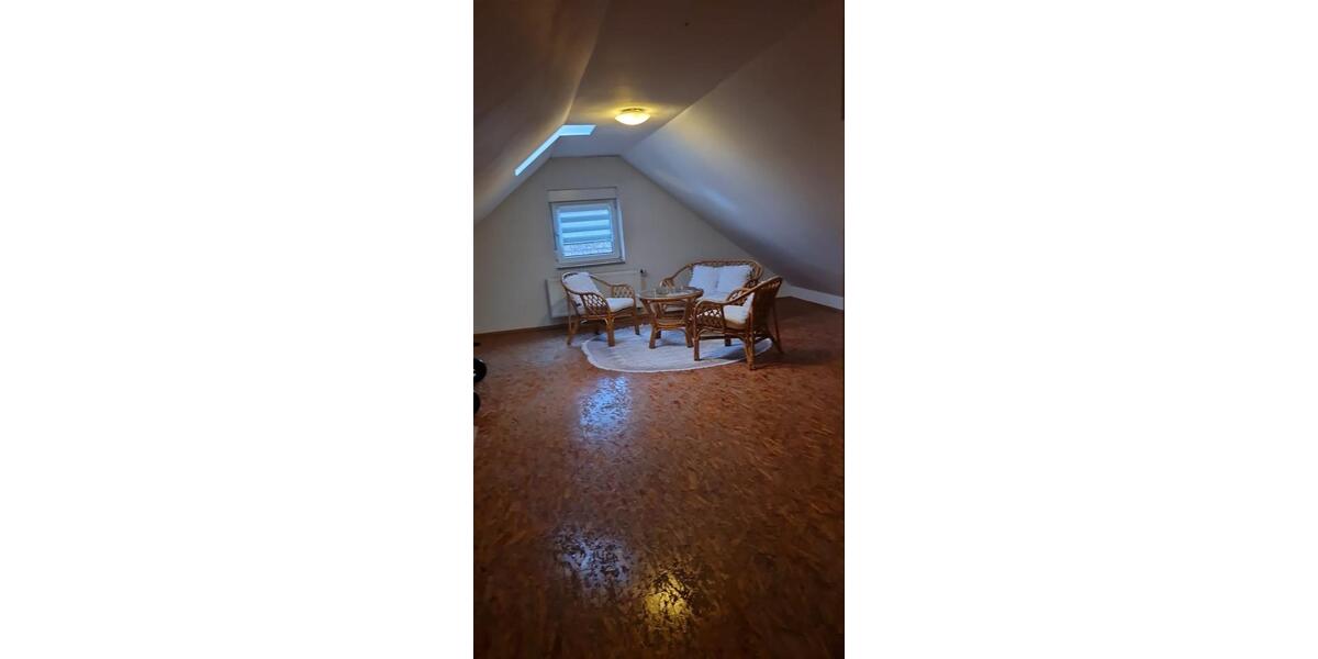 Etagenwohnung Altenstadt - 5 Zimmer, 195 m&sup2;, 1.900&euro; | Angebot:26331743