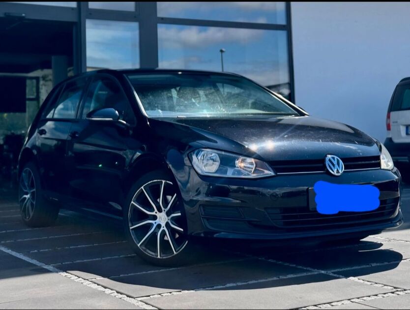 VW Golf 158.500 km 10.700 € Kelsterbach 65451