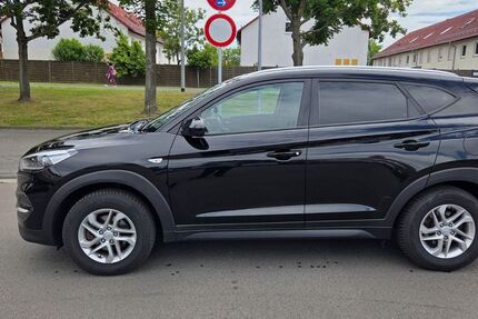Hyundai TUCSON 124.900 km 12.800 &euro; Rüsselsheim 65428