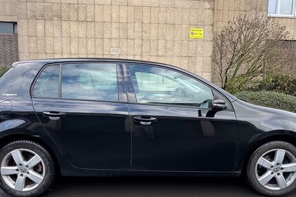 VW Golf 149.000 km 5.600 &euro; Offenbach 63071