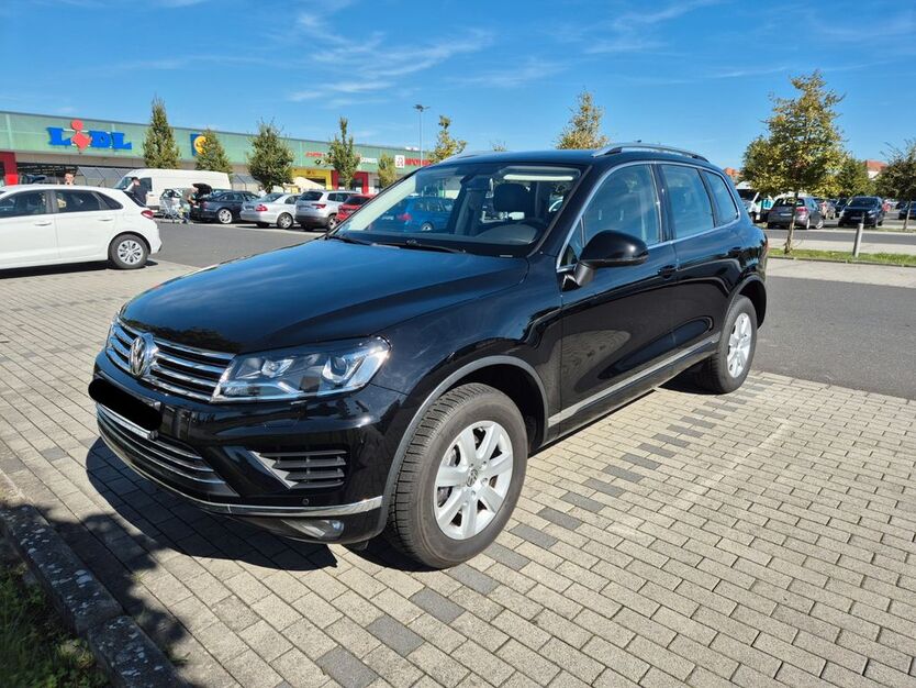 VW Touareg 252.000 km 15.500 € Hanau 63450