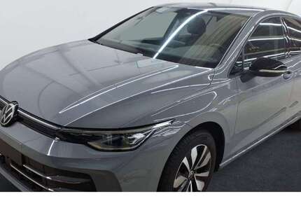 VW Golf 8.070 km 28.940 &euro; Bad Homburg 61348