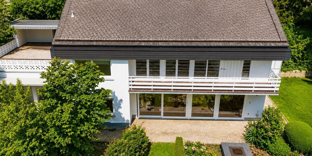 Großes Familienhaus am Sonnenhang mit Doppelgarage - Einfamilienhaus Eppstein-Vockenhausen Vockenhausen | Angebot:27120640