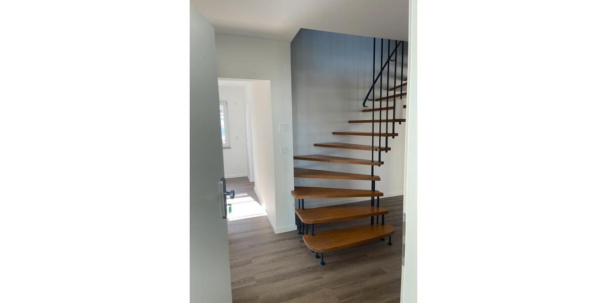 Maisonettenwohnung Heusenstamm - 4.5 Zimmer, 130 m&sup2;, 2.150&euro; | Angebot:26447833