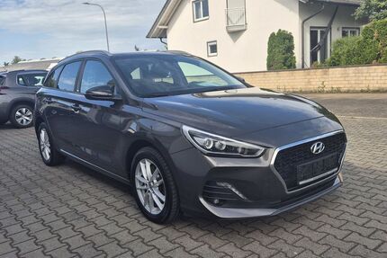 Hyundai i30 89.202 km 11.890 &euro; Rodgau 63110
