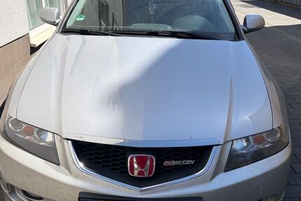 Honda Accord 182.000 km 6.799 &euro; Raunheim 65479