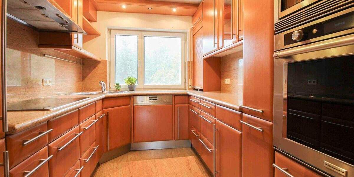 Modernisiertes Reiheneckhaus in Babenhausen - Gartenidylle und eigene Tiefgarage inklusive 5 zimmer