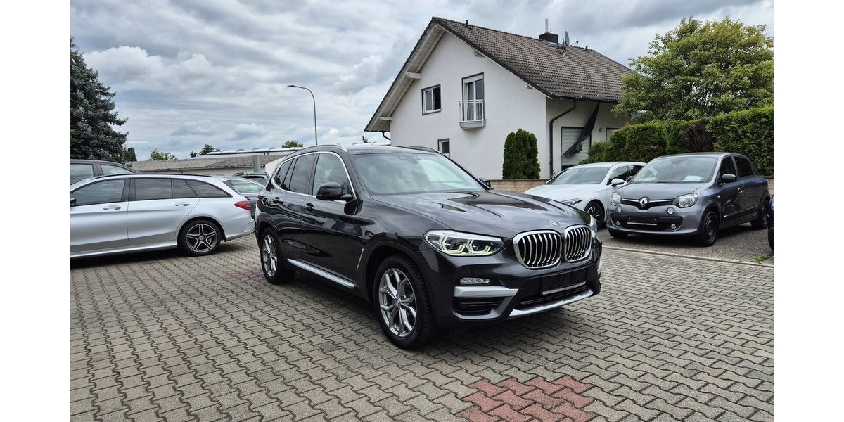 BMW X3 xDrive 20 i xLine, HUD, Kamera, Ambientebeleuch 70.000 km 23.790 &euro; Rodgau 63110
