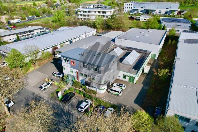 Halle in Aschaffenburg 15.500 € 3050 m²